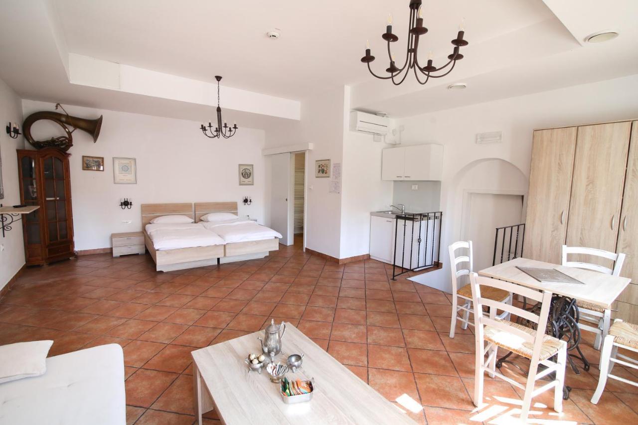 Hotel Katrca 3*