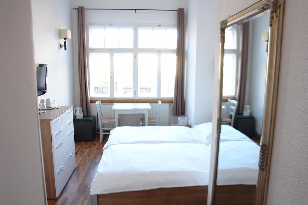 Hotel Katrca 3*